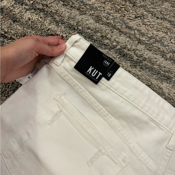 KUT From The Kloth High Rise Jane Shorts Sz 16 NWT | KUT High Rise Denim Shorts - Picture 9 of 14
